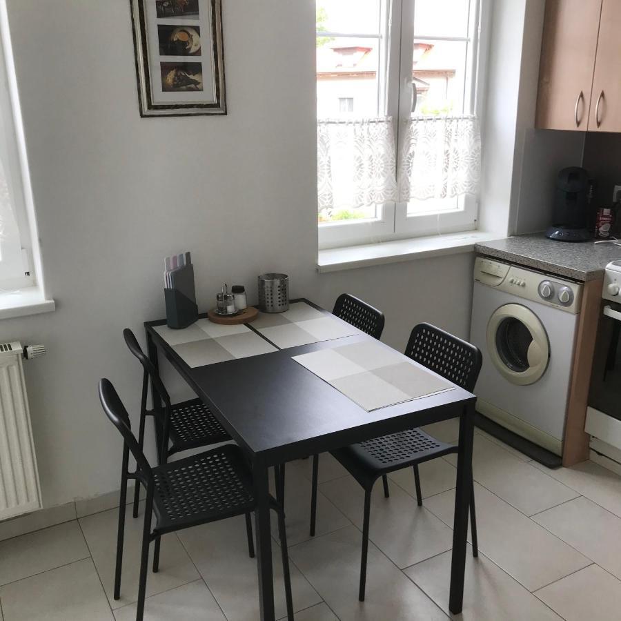 Lg Living Apartment Stockerau Buitenkant foto